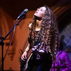 Hannah Wicklund & The Steppin Stones