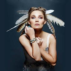 Clare Bowen