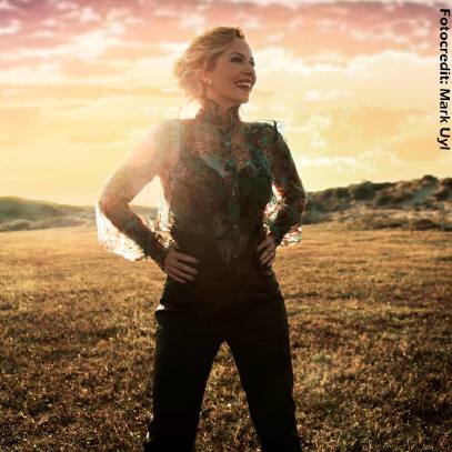 ANNEKE VAN GIERSBERGEN