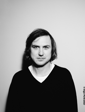 Das Unvereinbare in ein Gedicht