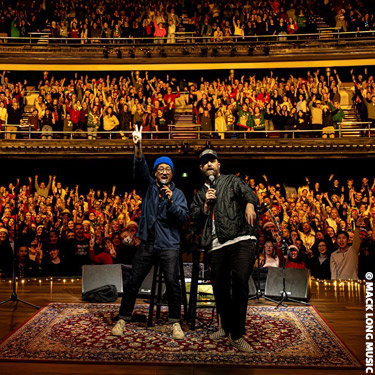 Choir! Choir! Choir!