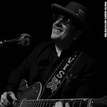 Elvis Costello & The Imposters