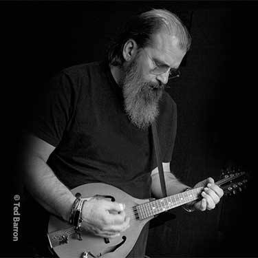 Steve Earle & The Dukes